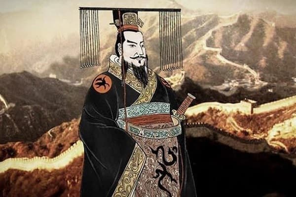 Tần Thủy Hoàng đã thi hành những chính sách gì để cai trị đất nước