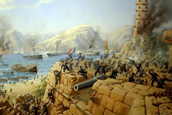 Năm 1858, Pháp tấn công Đà Nẵng trước tiên không xuất phát từ lí do nào sau đây?