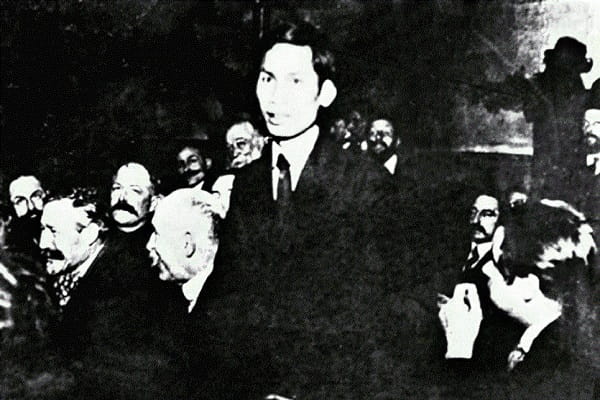 Sự kiện nào đánh dấu bước ngoặt trong hoạt động cách mạng của Nguyễn Ái Quốc từ chủ nghĩa yêu nước đến với chủ nghĩa Mác Lênin