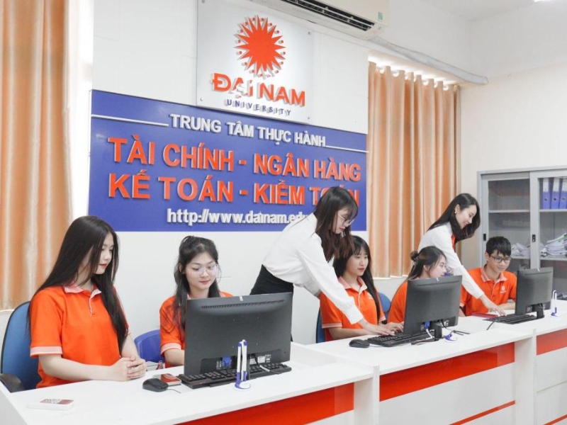 Học tài chính ngân hàng mang lại cơ hội nghề nghiệp hấp dẫn cho các bạn khối A